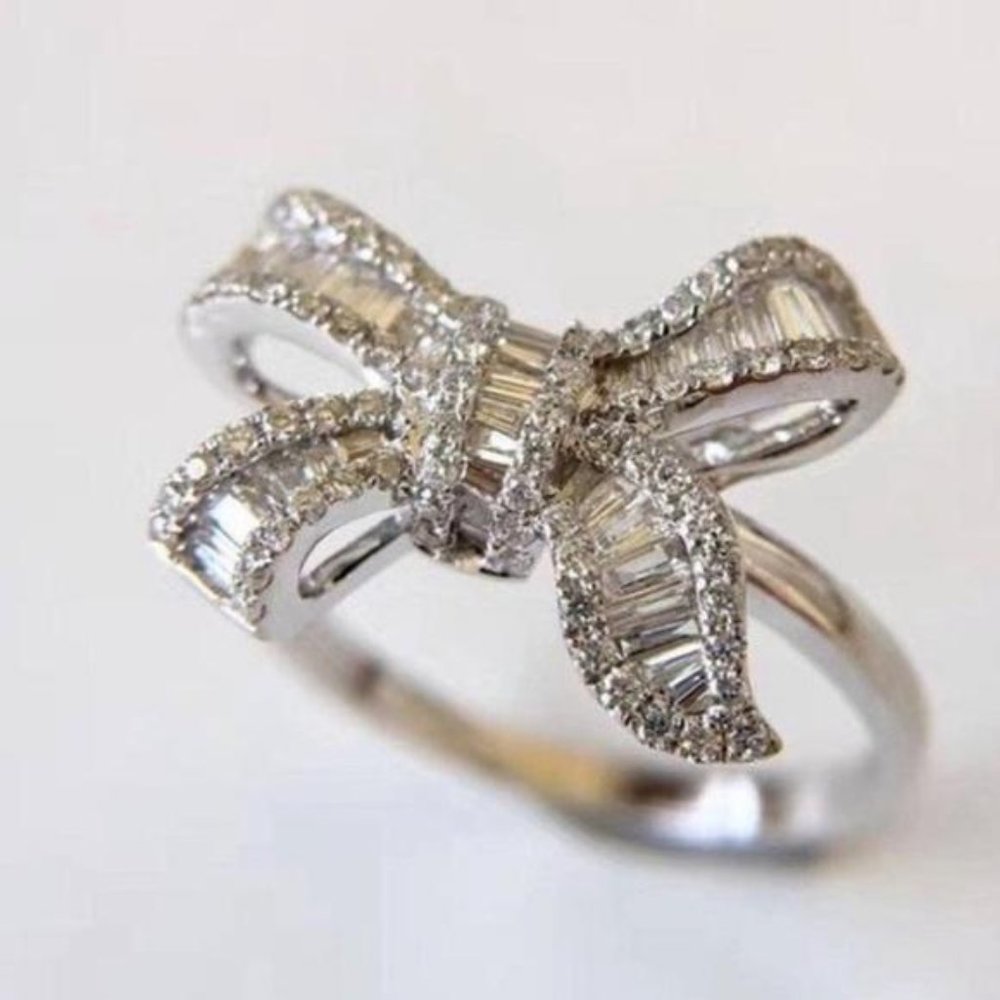 925 STERLING SILVER DIAMOND BAGUETTE BOW RING, CUTE RING, SHINY RING. - Picture 3 of 8